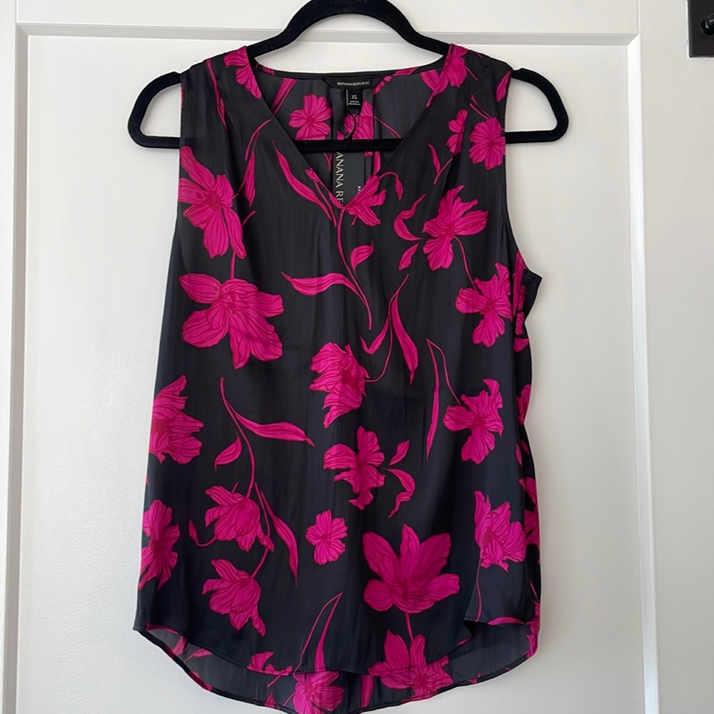 Banana Republic Never Worn Tank